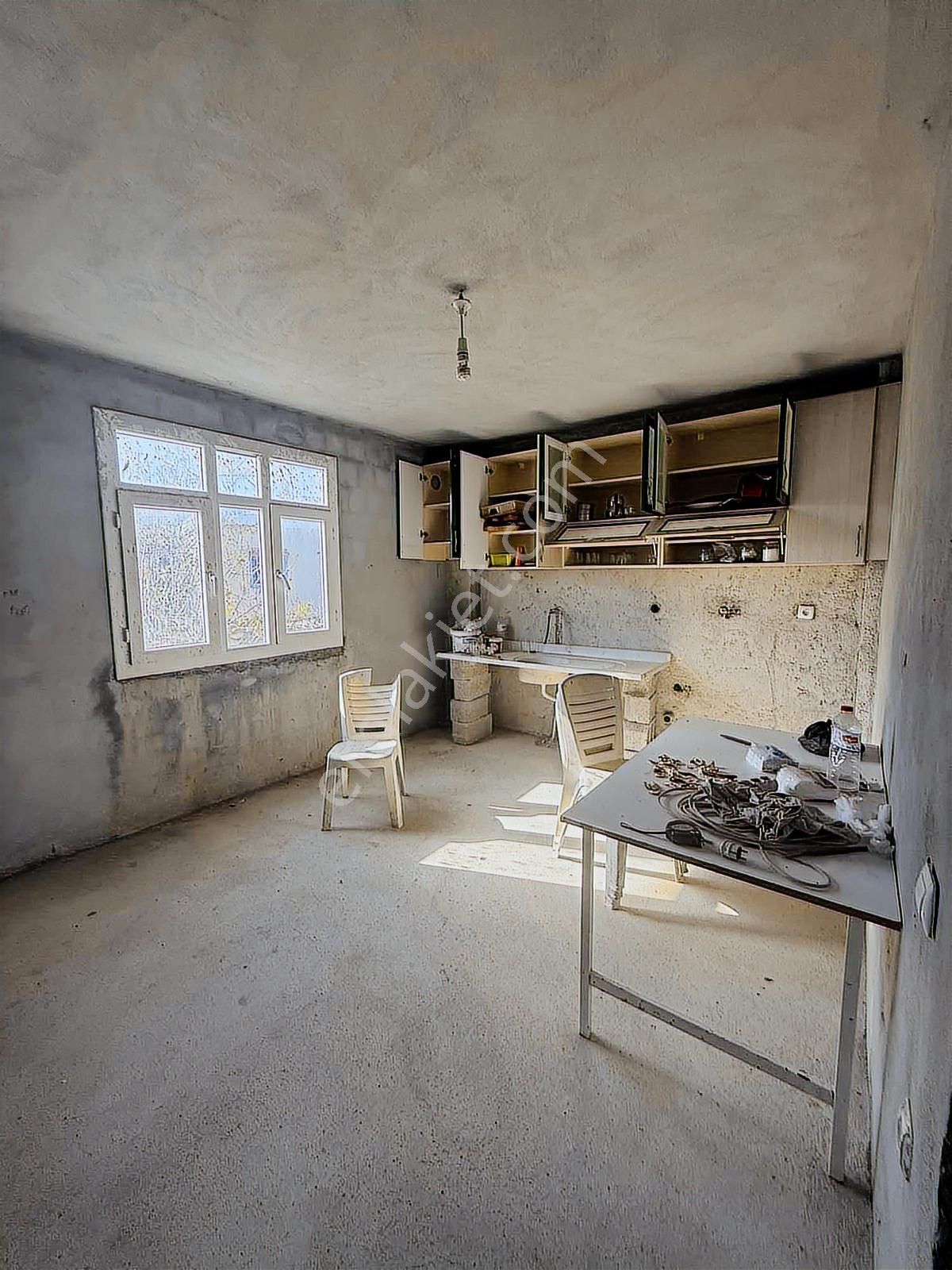 Lavinia Karaisalı Cakallı'da 2 Katlı Bahçelisatılık Müstakil - Görsel 23