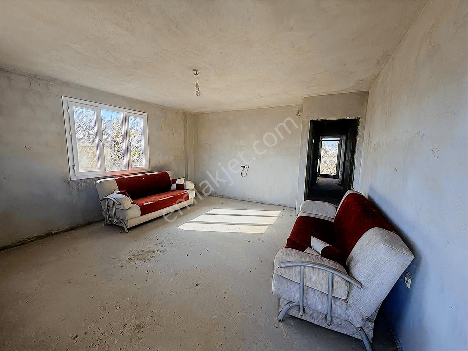 Lavinia Karaisalı Cakallı'da 2 Katlı Bahçelisatılık Müstakil - Görsel 27