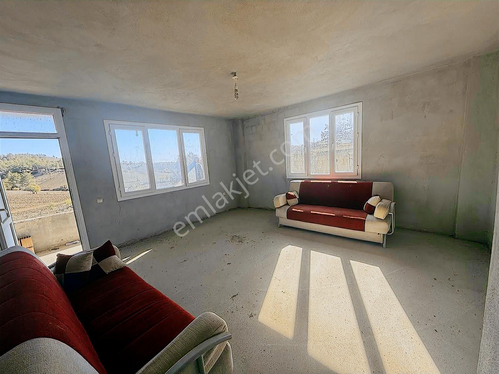 Lavinia Karaisalı Cakallı'da 2 Katlı Bahçelisatılık Müstakil - Görsel 9