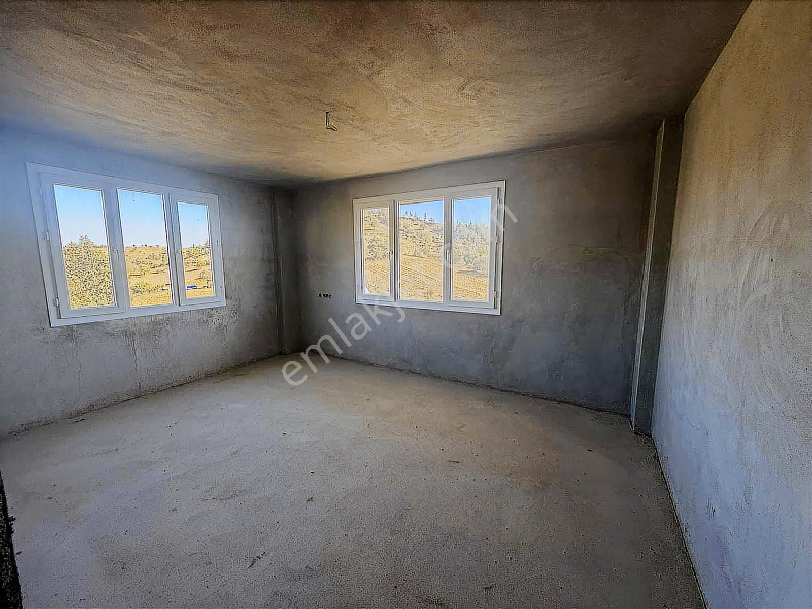 Lavinia Karaisalı Cakallı'da 2 Katlı Bahçelisatılık Müstakil - Görsel 26