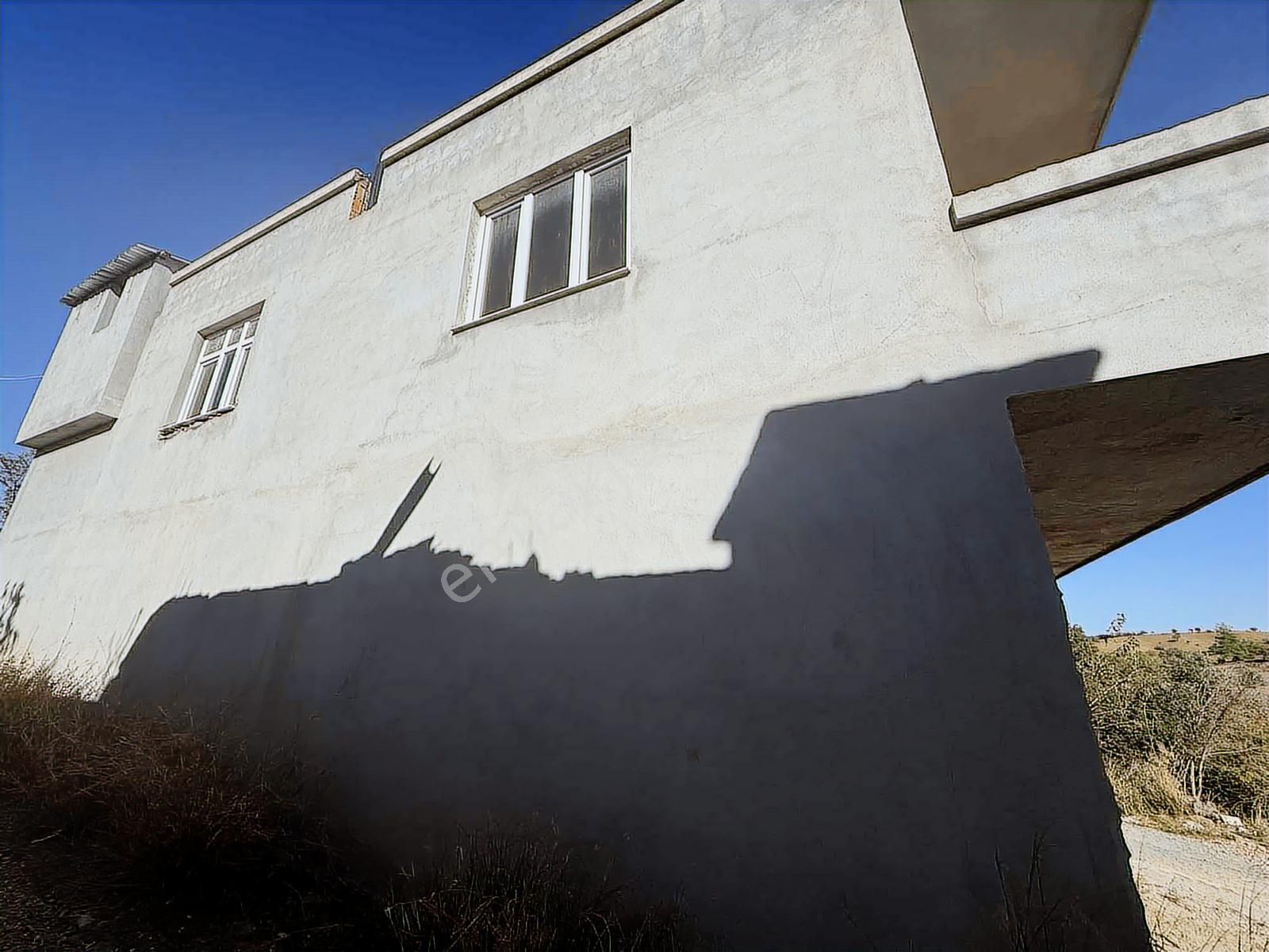 Lavinia Karaisalı Cakallı'da 2 Katlı Bahçelisatılık Müstakil - Görsel 11