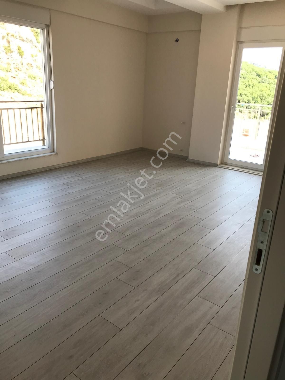 Şehir Hst. Karşısı Göçerlerde Satılık 2+1 1.kat Geniş Daire - Görsel 14