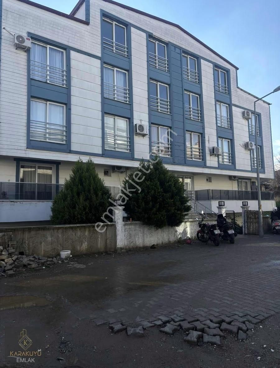 Üniversite Nın Altında - Görsel 7