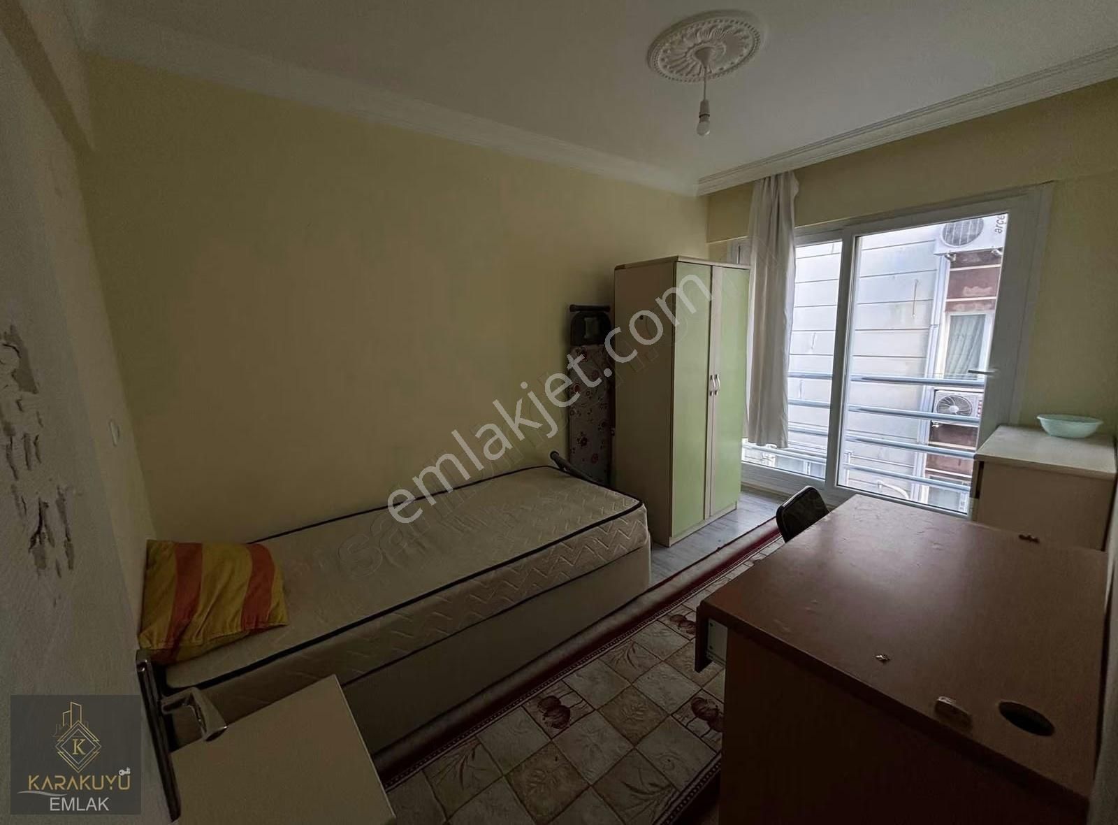 Üniversite Nın Altında - Görsel 5