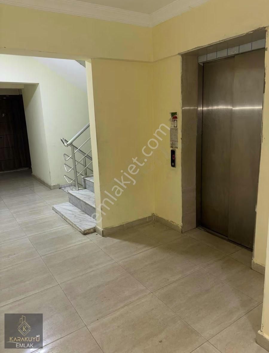 Üniversite Nın Altında - Görsel 6