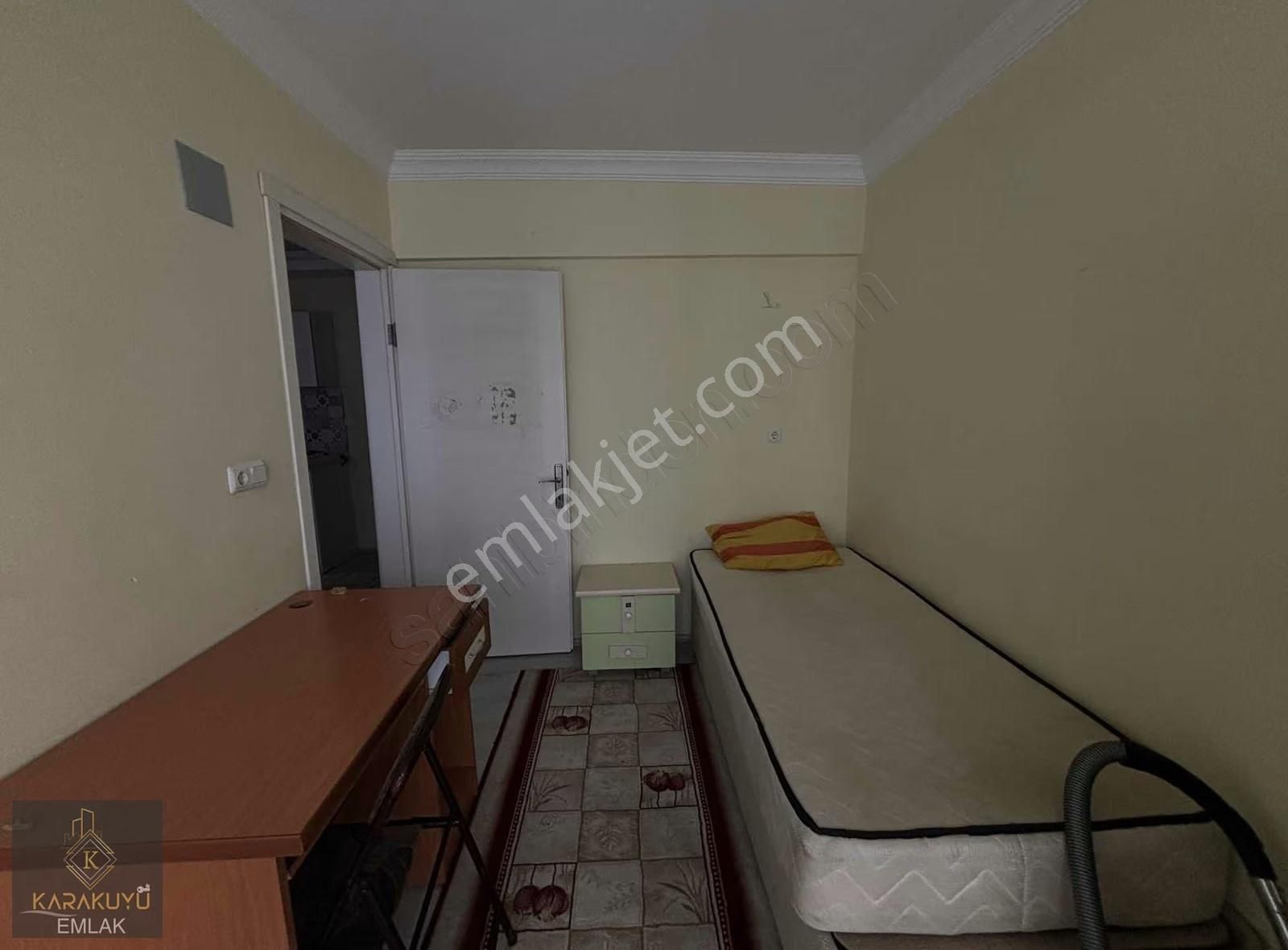 Üniversite Nın Altında - Görsel 13