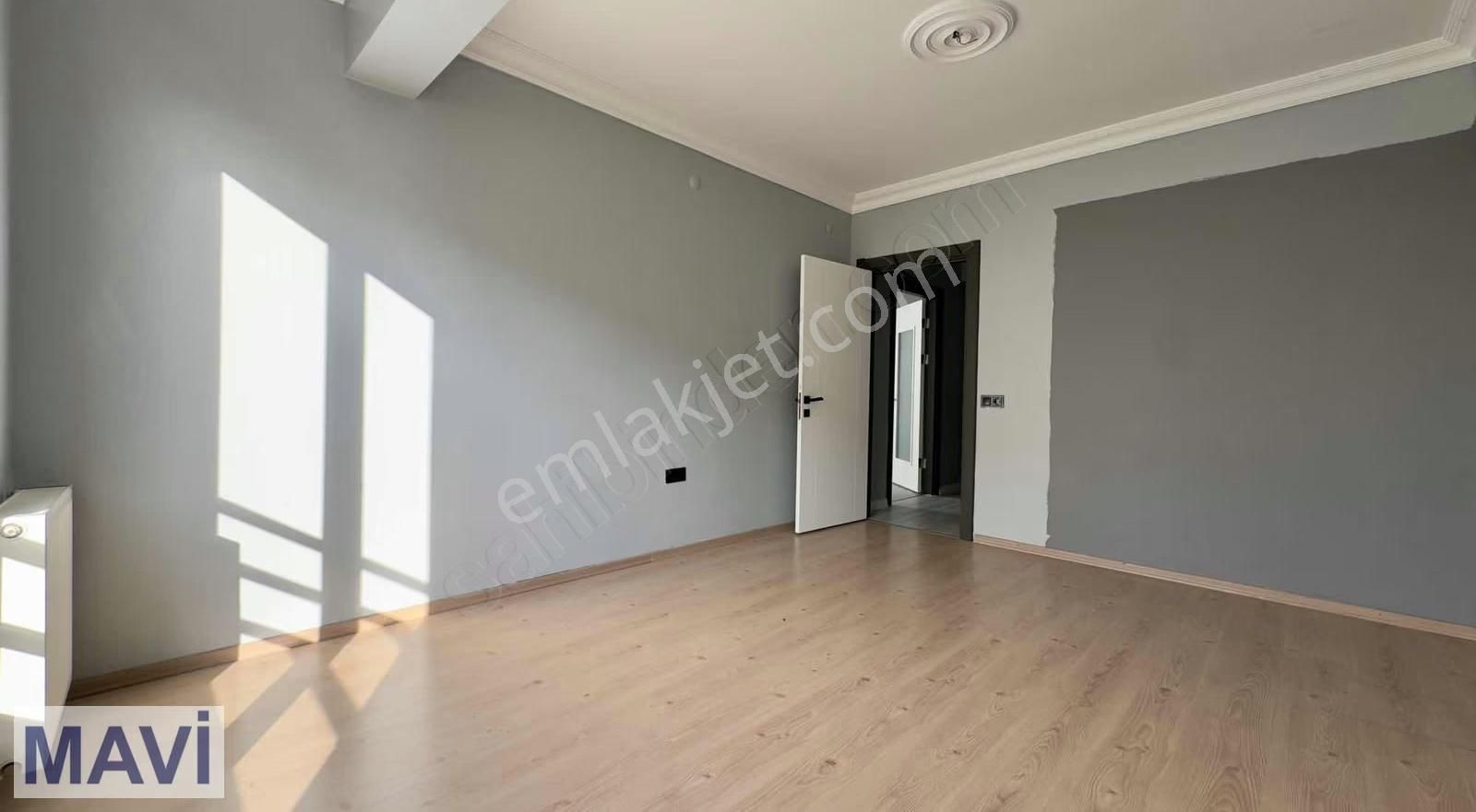 Re/max Mustafa Öz Ters Dublex 3+1 135m² Açık Otopark - Görsel 3