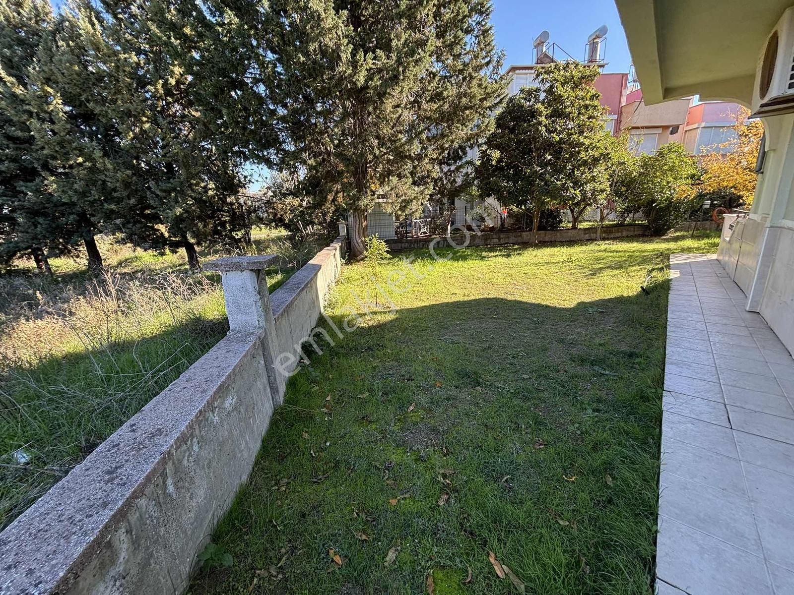 Kadriye'de Havuz Yapımına Uygun Satılık Villa - Görsel 11