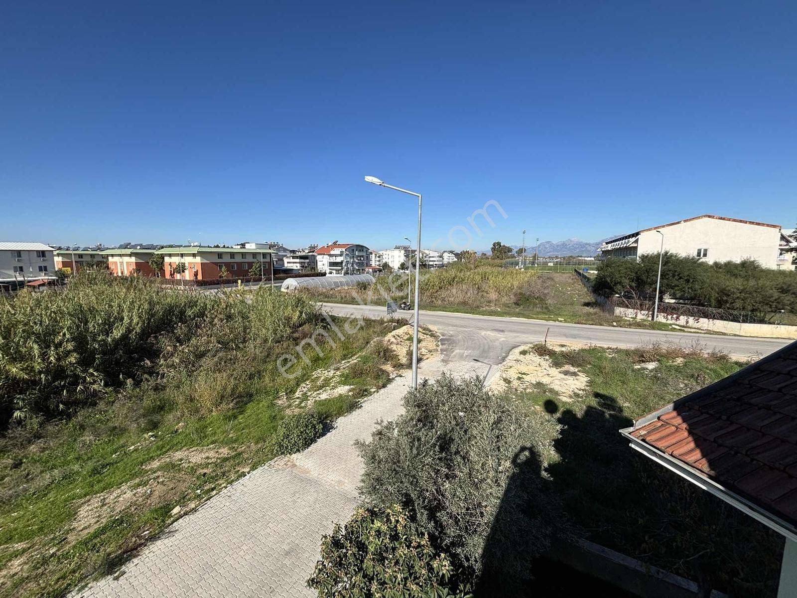 Kadriye'de Havuz Yapımına Uygun Satılık Villa - Görsel 23