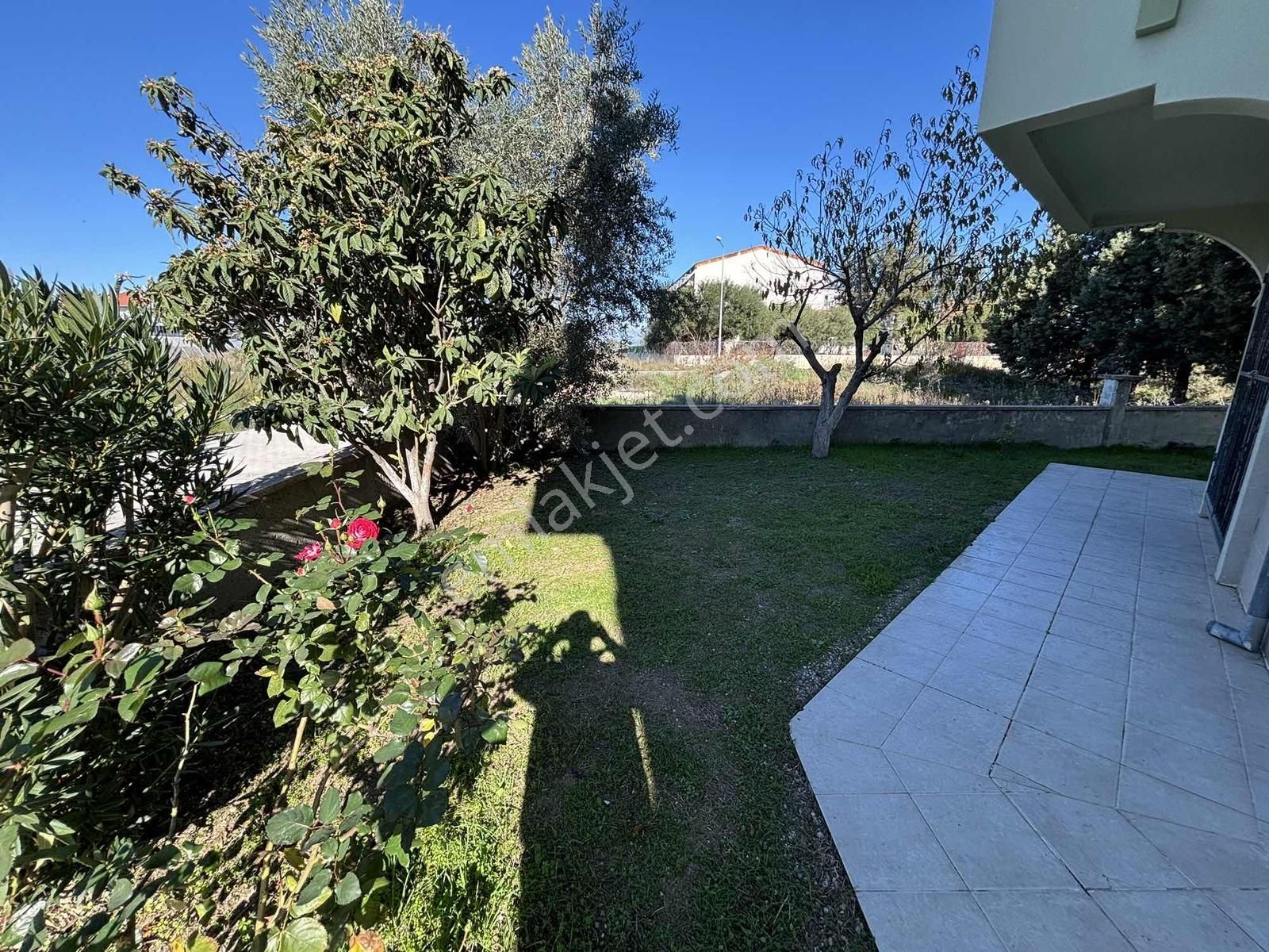 Kadriye'de Havuz Yapımına Uygun Satılık Villa - Görsel 25