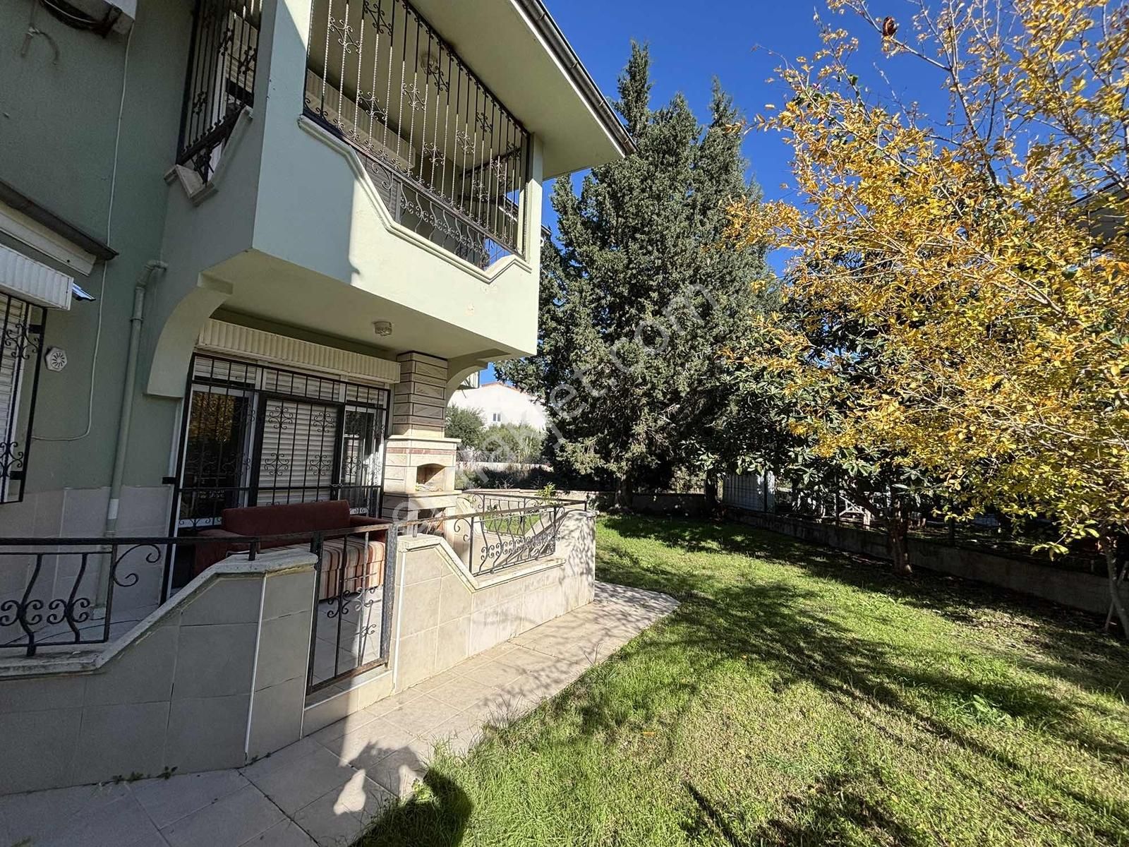 Kadriye'de Havuz Yapımına Uygun Satılık Villa - Görsel 28