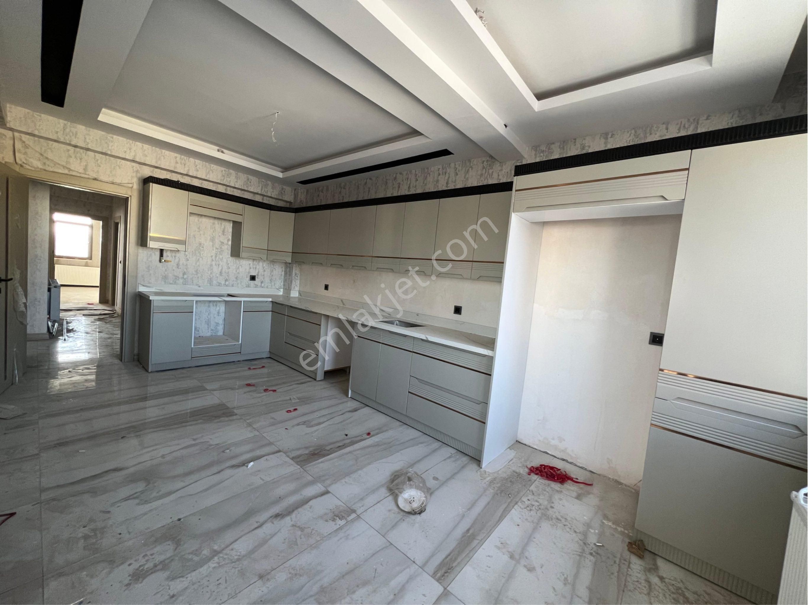 Burhan Kılınç Emlak’tan Sıfır 4+1 - Görsel 4