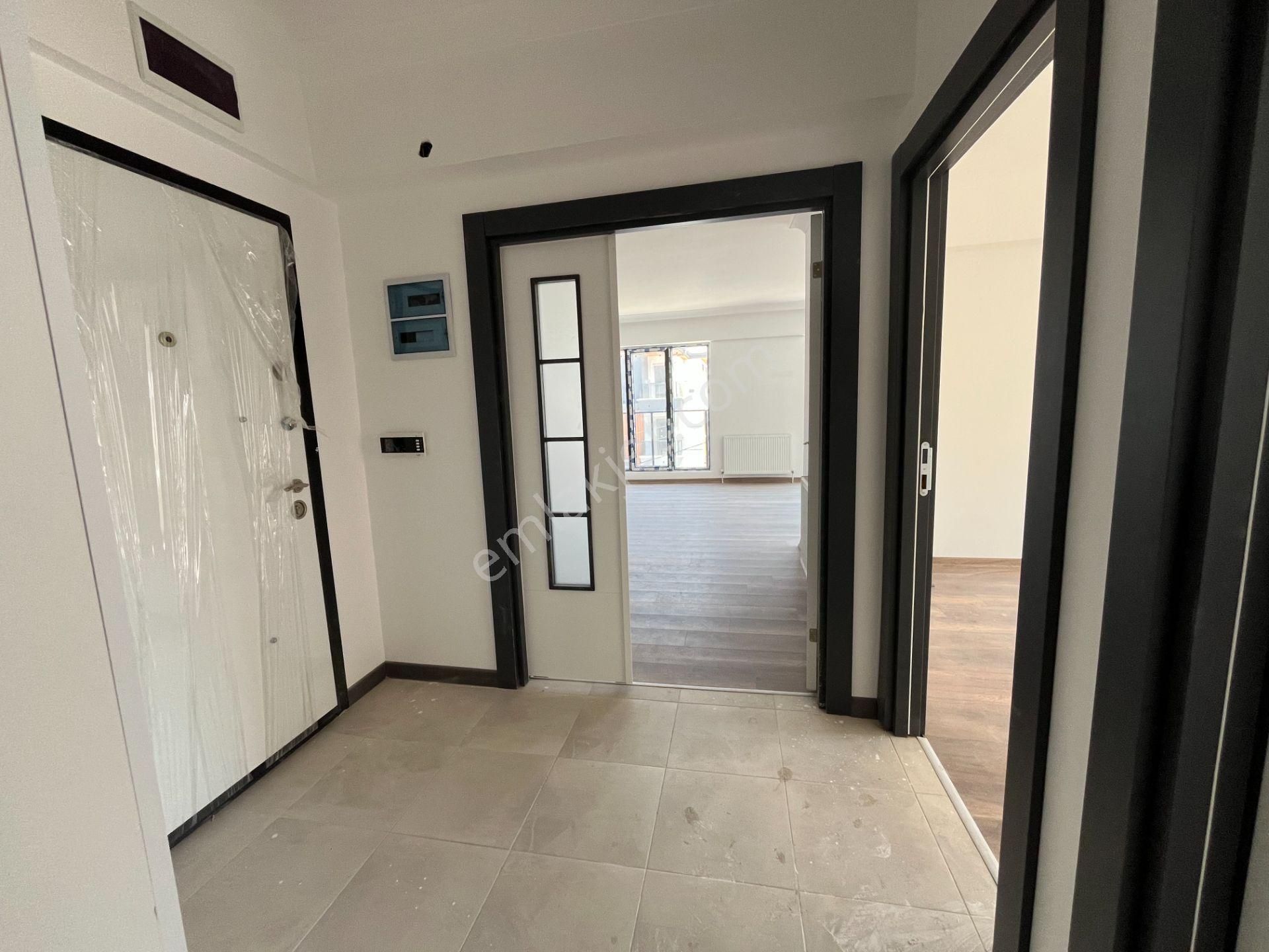 Pursaklar Mehmet Zengin Emlak'tan Fatih Mah. Sıfır Çift Banyolu 1.kat 2+1 Ful Yapılı Daire - Görsel 12