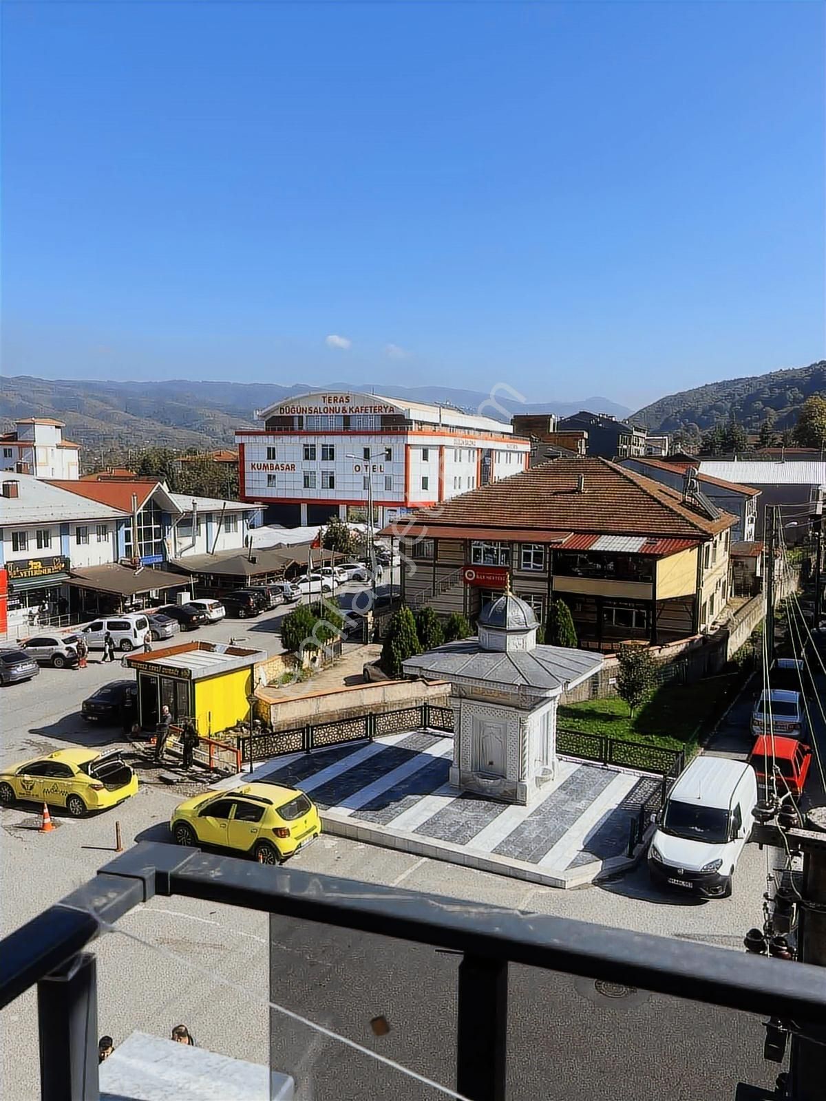Ruşen Aydın Gayrimenkul'den Kaynaşlı Merkezde Satılık Daireler - Görsel 33