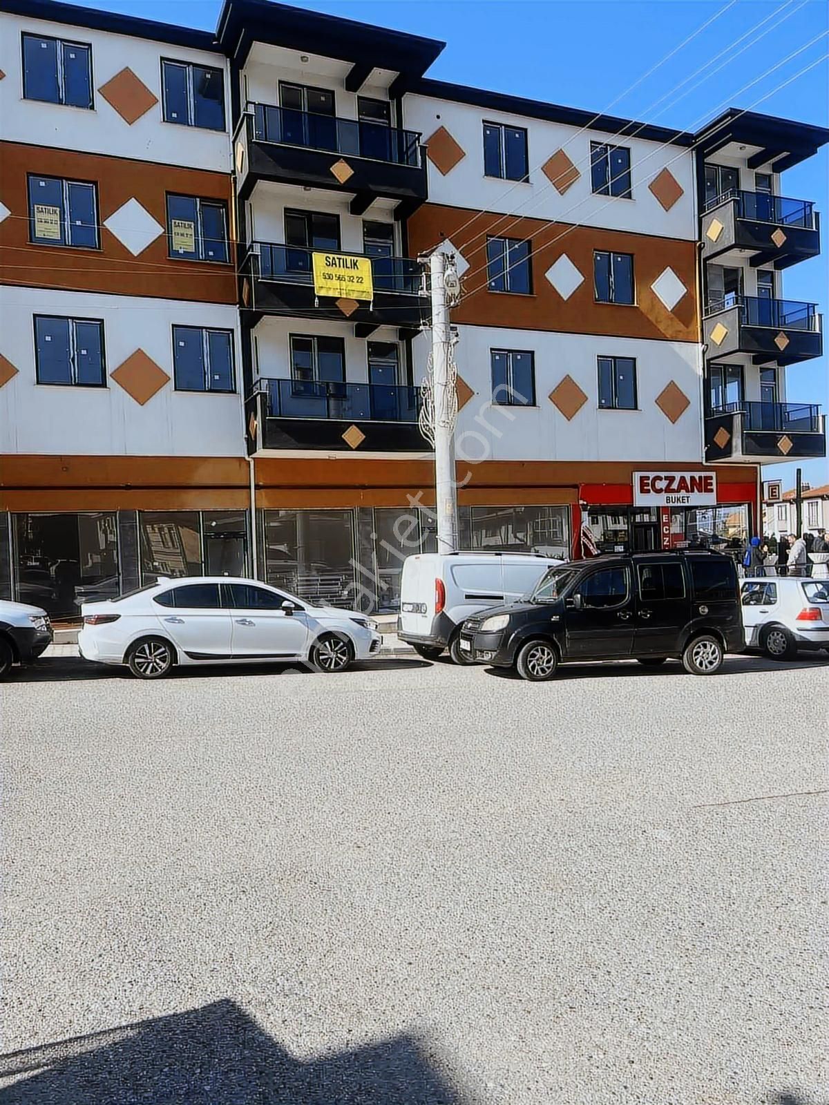 Ruşen Aydın Gayrimenkul'den Kaynaşlı Merkezde Satılık Daireler - Görsel 14