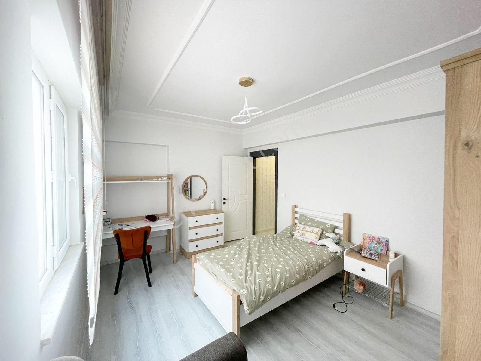 Hayalinizdeki Yaşam Yeni Sahibini Bekleyen Şık 3+1 - Görsel 23