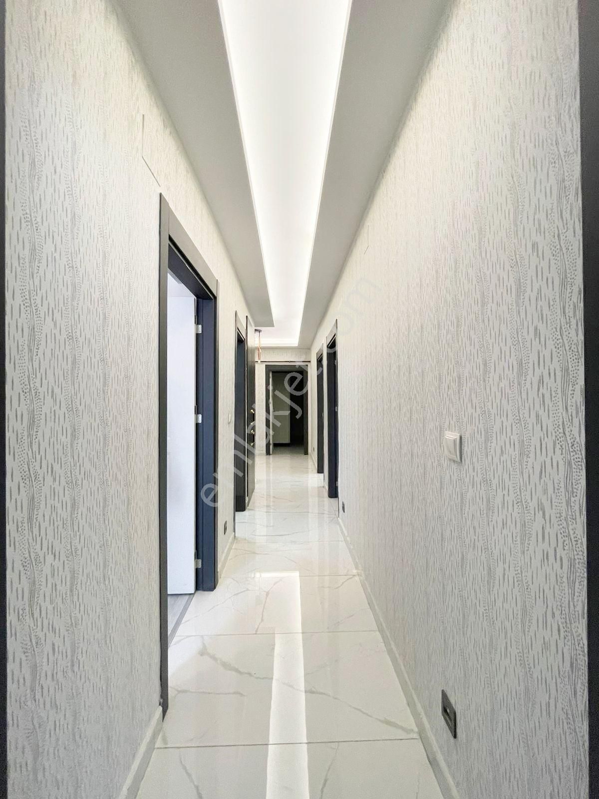 Hayalinizdeki Yaşam Yeni Sahibini Bekleyen Şık 3+1 - Görsel 11