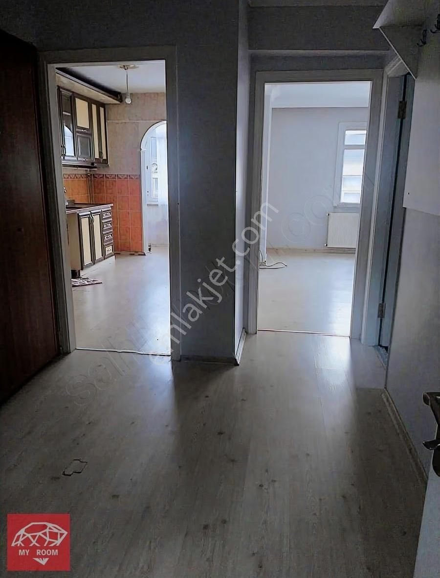 Ümraniye Çakmak Mahallesinde 2+1 Kiralık Daire