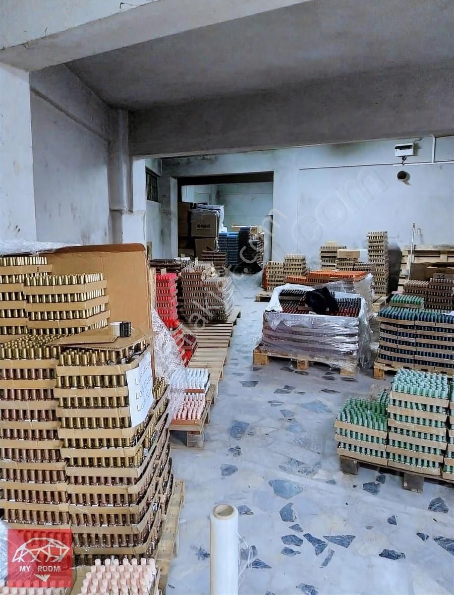 Ümramiye Cemilmeriç Mahallesinde 150 M2 Kiralık İş Yeri Depo - Görsel 3