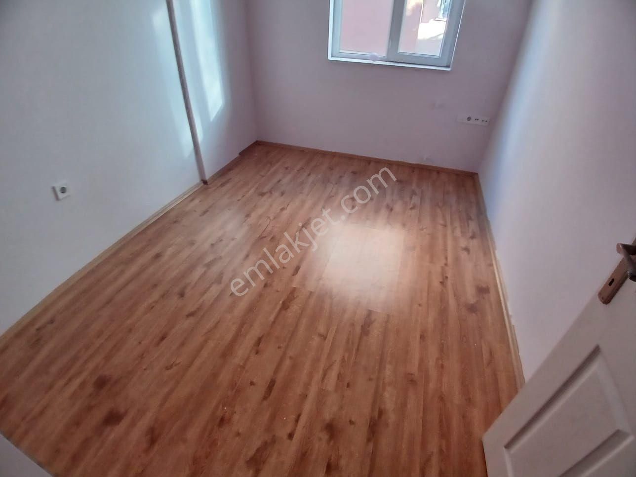 Satılık Kuzeyyaka Mh 2+1 Daire 100 M2 2 Kat Geniş - Görsel 3