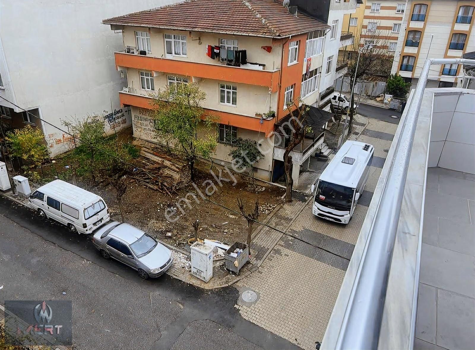 Sarıgazi Metroya Yürüme Mesafesinde İçi Sıfırlanmış 3+1 Ara Kat - Görsel 12