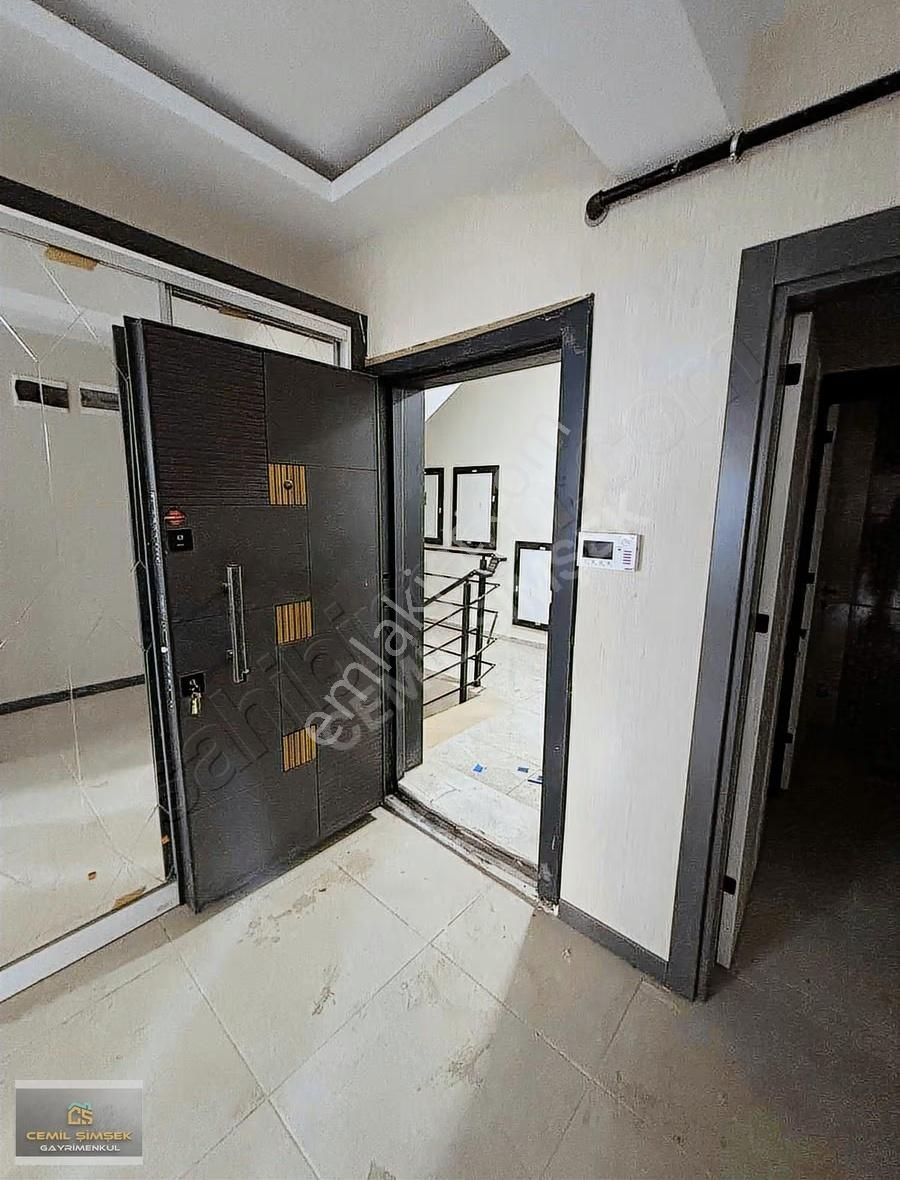 Cemil Şimşek'ten Küçük Kumköprü Cad Fırsat Hesaplı 3+1 Satılık - Görsel 20