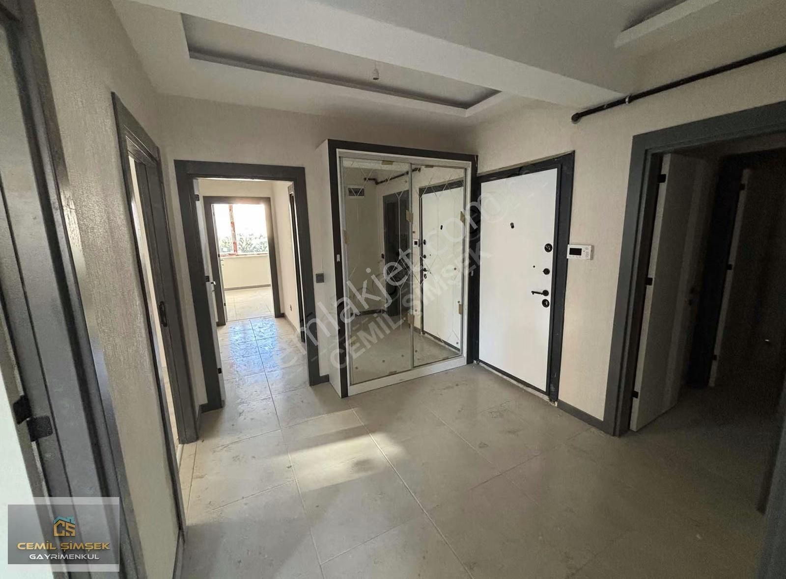 Cemil Şimşek'ten Küçük Kumköprü Cad Fırsat Hesaplı 3+1 Satılık - Görsel 10