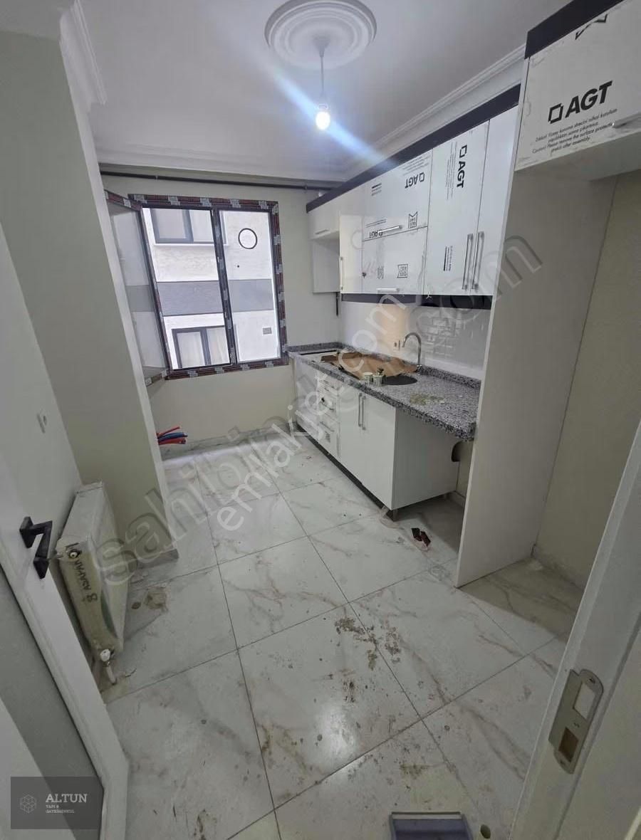 Mükemmel Lokasyon 2+1 Otoparklı Metrobüse 7 Dk Satılık Daire - Görsel 25