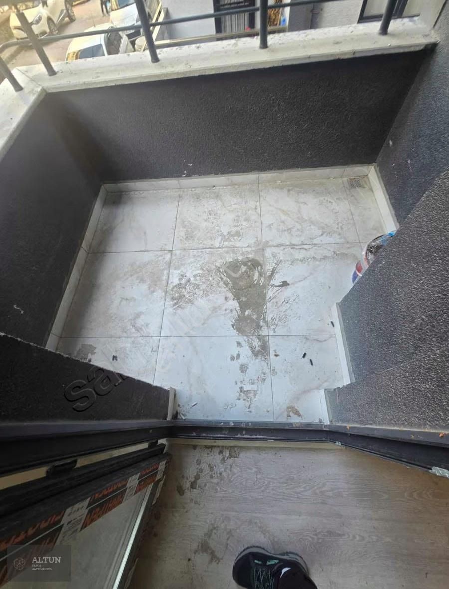 Mükemmel Lokasyon 2+1 Otoparklı Metrobüse 7 Dk Satılık Daire - Görsel 18