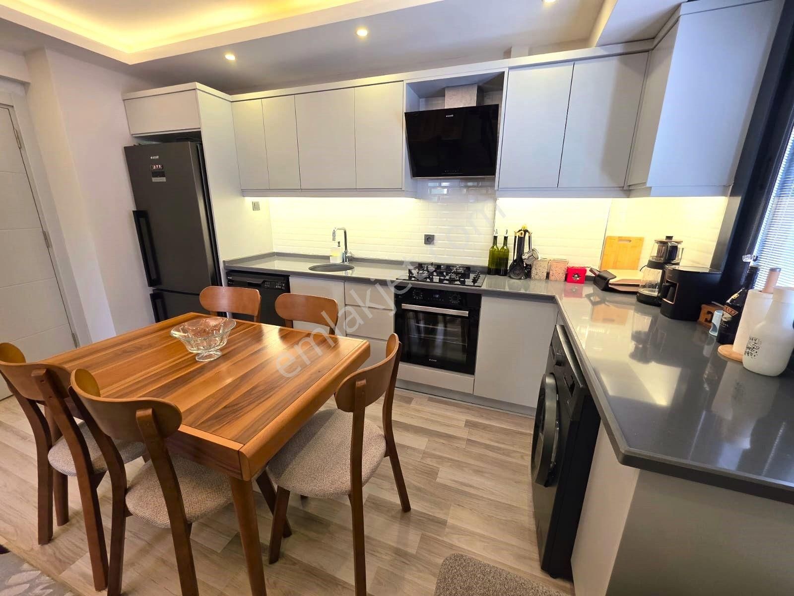 Goldhouse Dan Satılık Taşyaka Erasta Avm Karşısı Eşyalı 2+1 Arakat Daire - Görsel 14