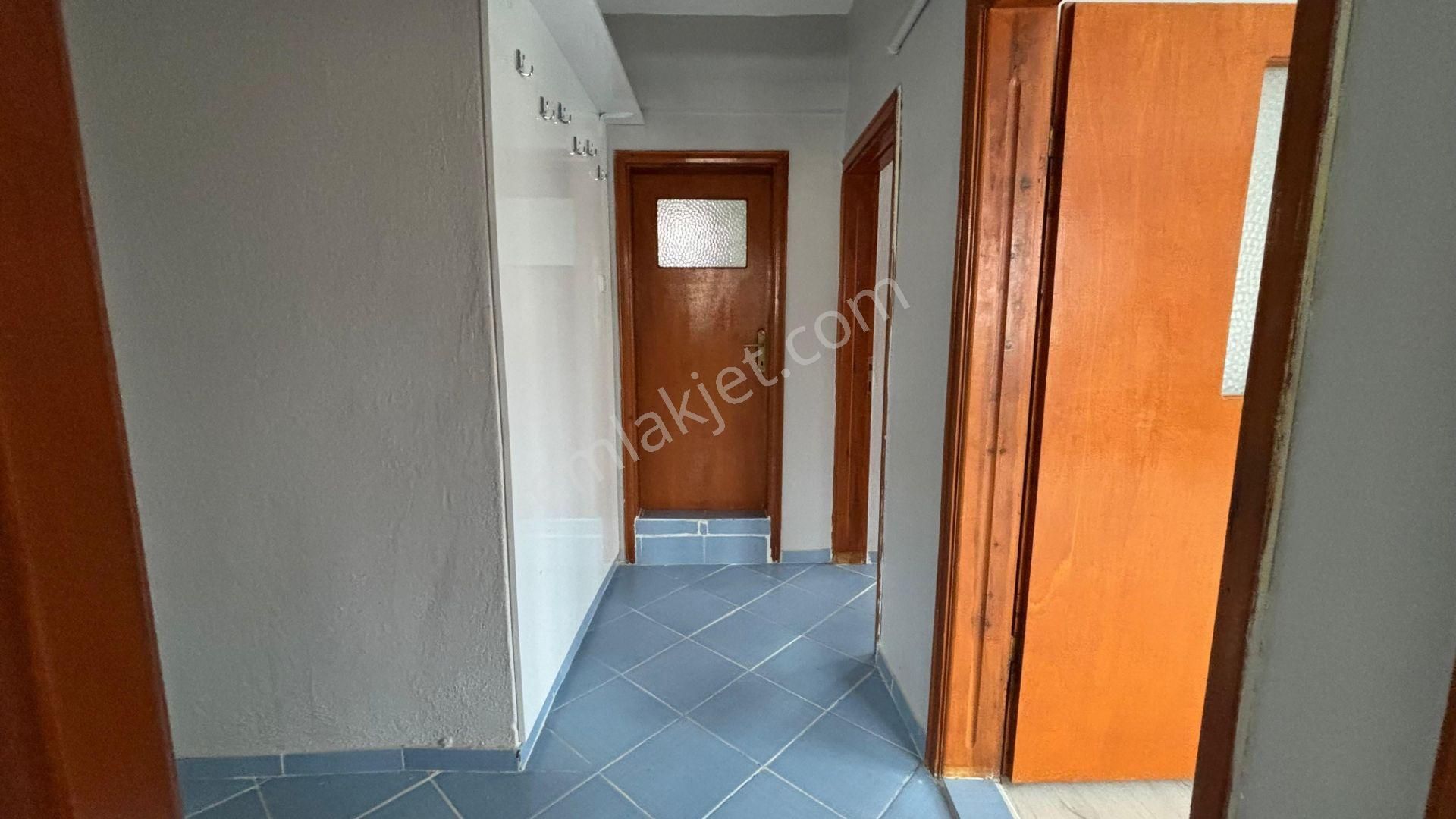 !!recep Ümit Emlak'tan Emek Mahallesi Ertaş Bulvarı Yakınında Ara Katta Kiralık 3+1 Daire Fç30 !! - Görsel 24