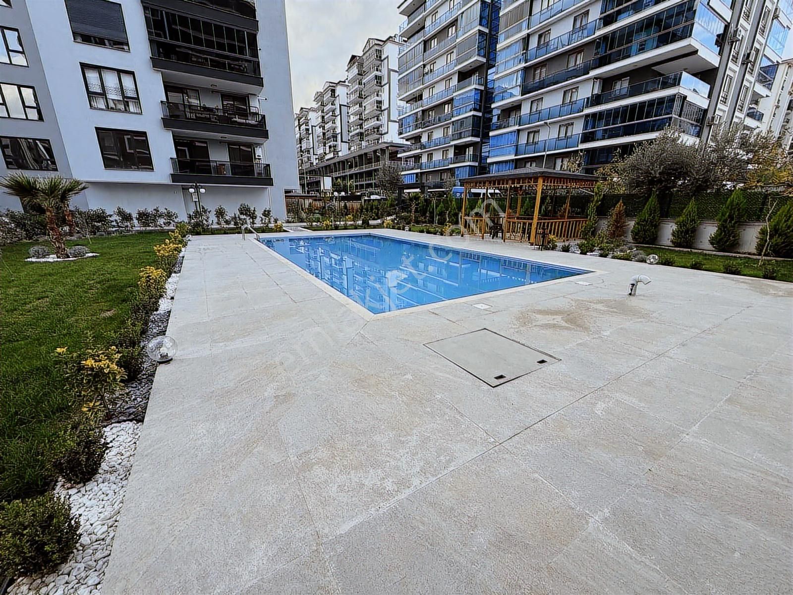 Şemikler'de Havuzlu Site İçi 2+1 Arakat Daire - Görsel 6