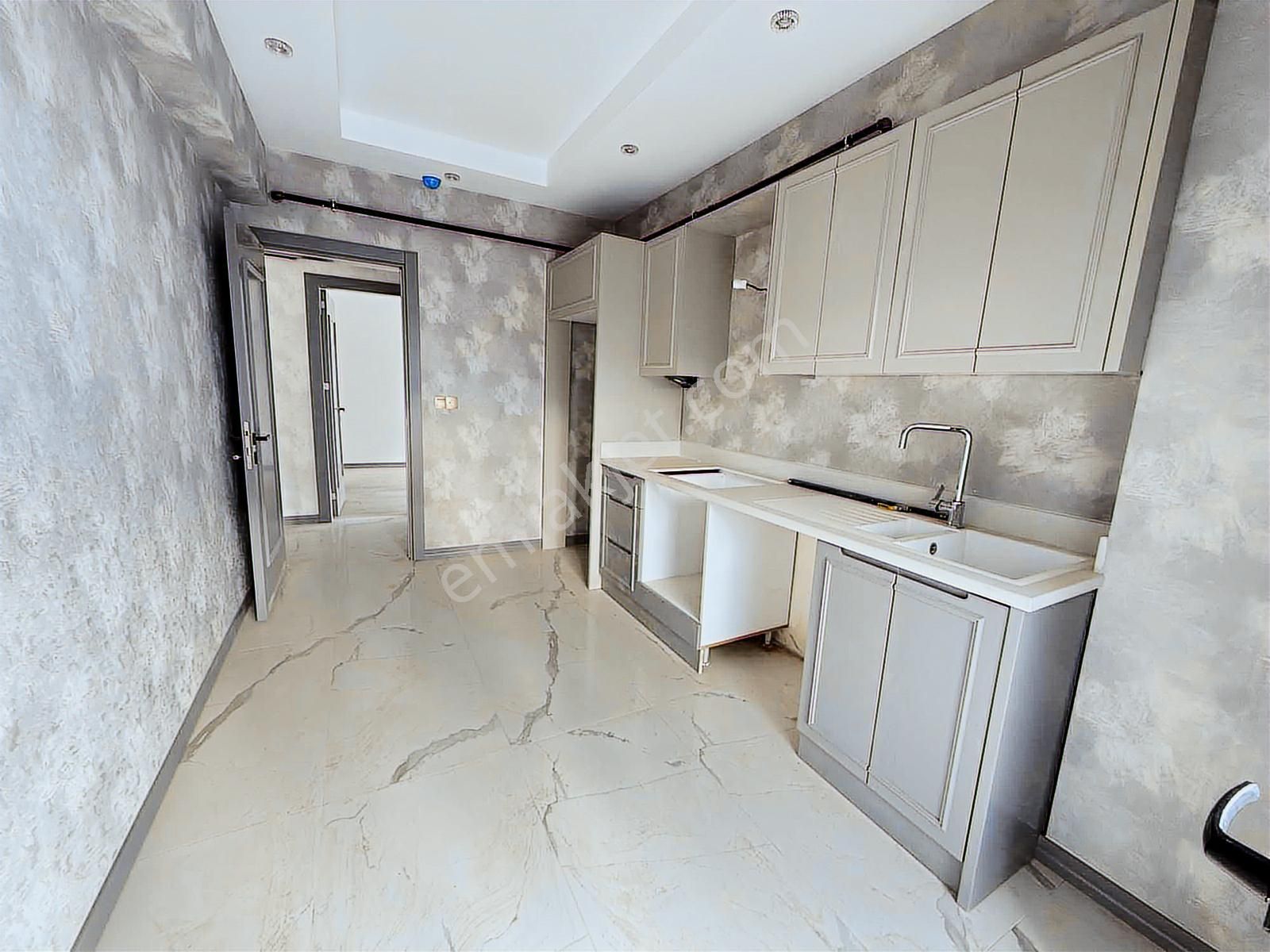 Şemikler'de Havuzlu Site İçi 2+1 Arakat Daire - Görsel 10