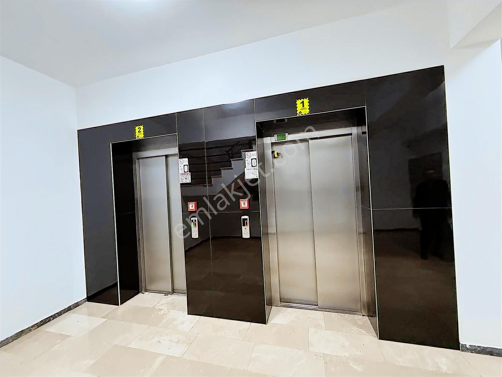 Şemikler'de Havuzlu Site İçi 2+1 Arakat Daire - Görsel 4