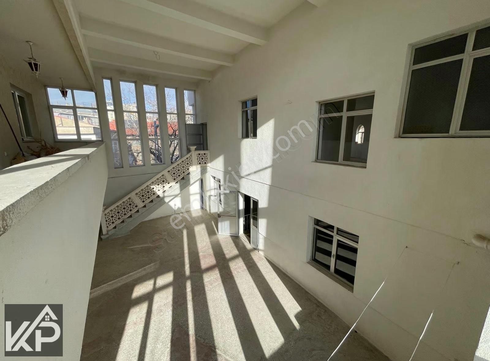 Talas Zincidere Mah. Erciyes & Doğa Manzaralı Özel Villa - Görsel 29