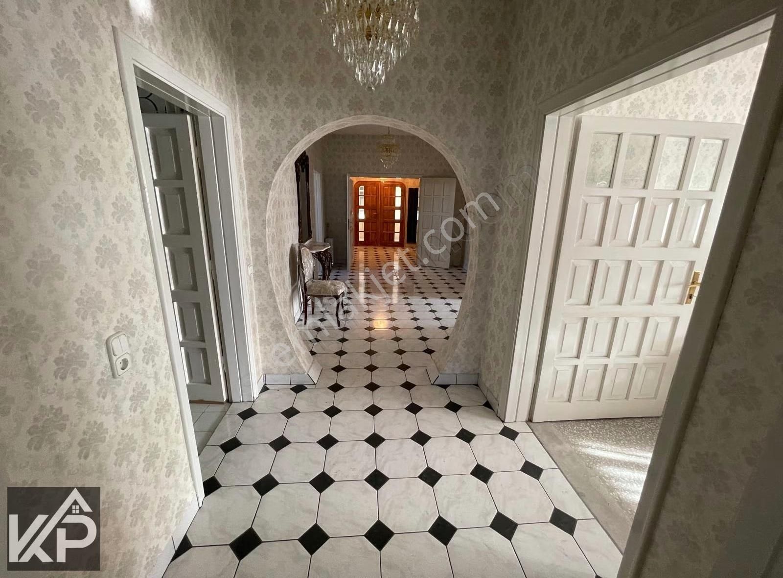 Talas Zincidere Mah. Erciyes & Doğa Manzaralı Özel Villa - Görsel 14