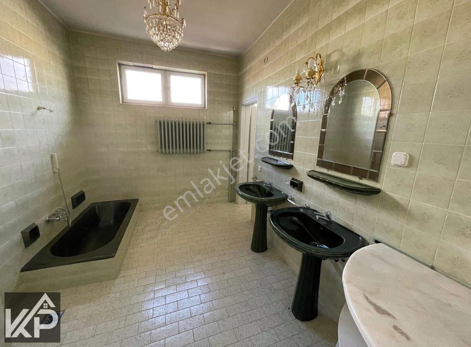 Talas Zincidere Mah. Erciyes & Doğa Manzaralı Özel Villa - Görsel 18