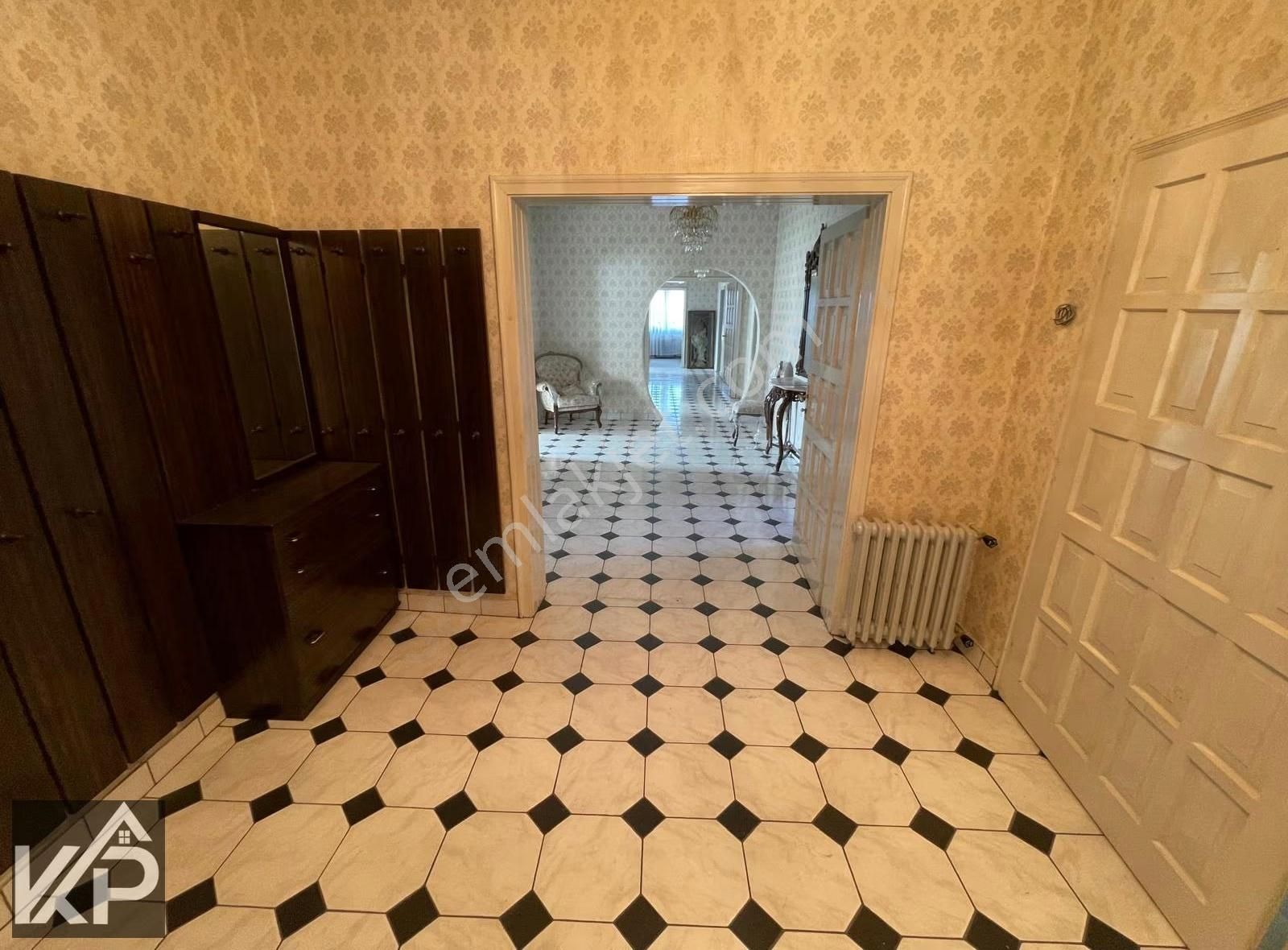 Talas Zincidere Mah. Erciyes & Doğa Manzaralı Özel Villa - Görsel 24