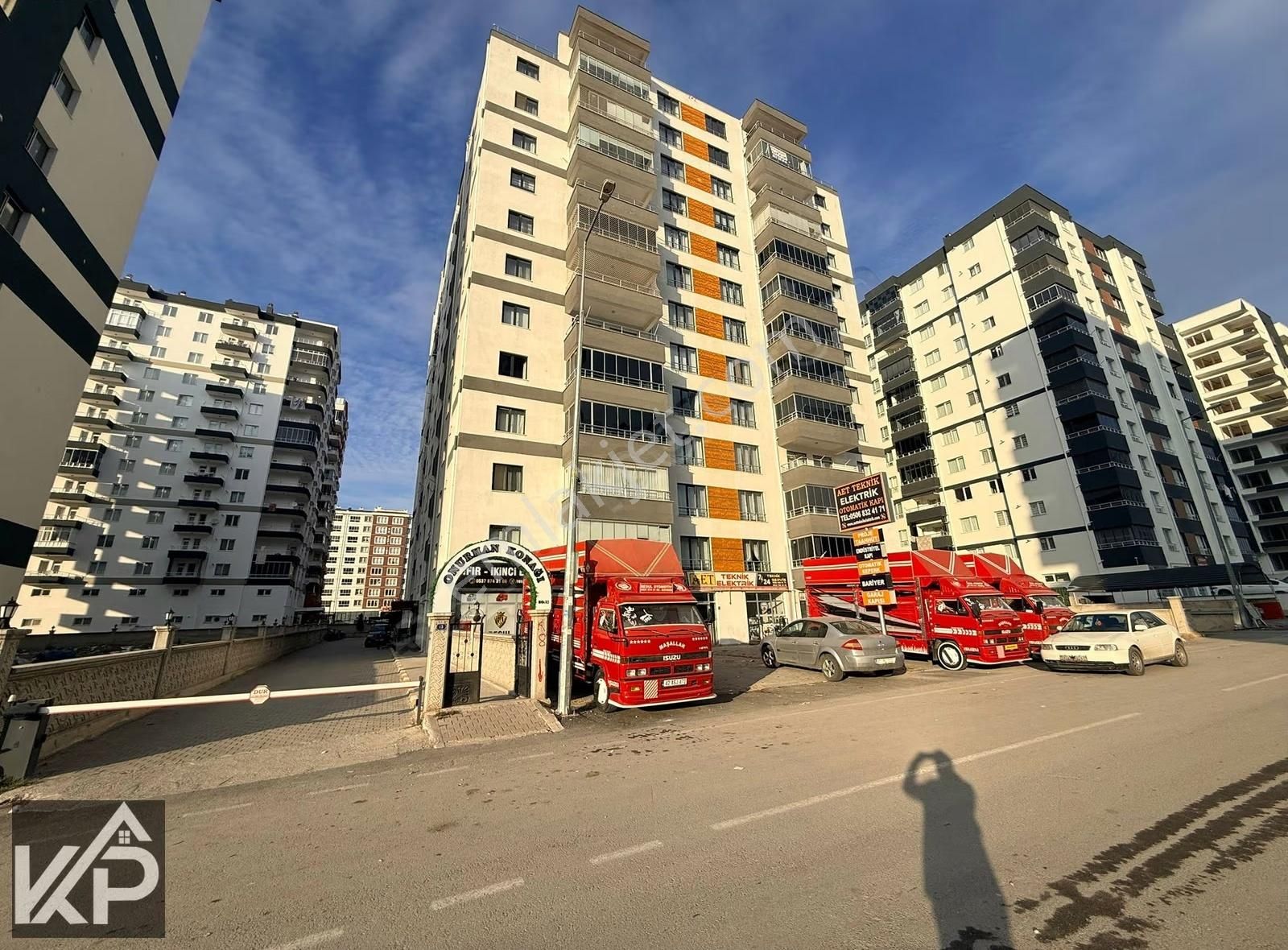 Erkilet Osmangazi Mahallesinde 3+1 İçi Ful Yapılı Satılık Daire - Görsel 2