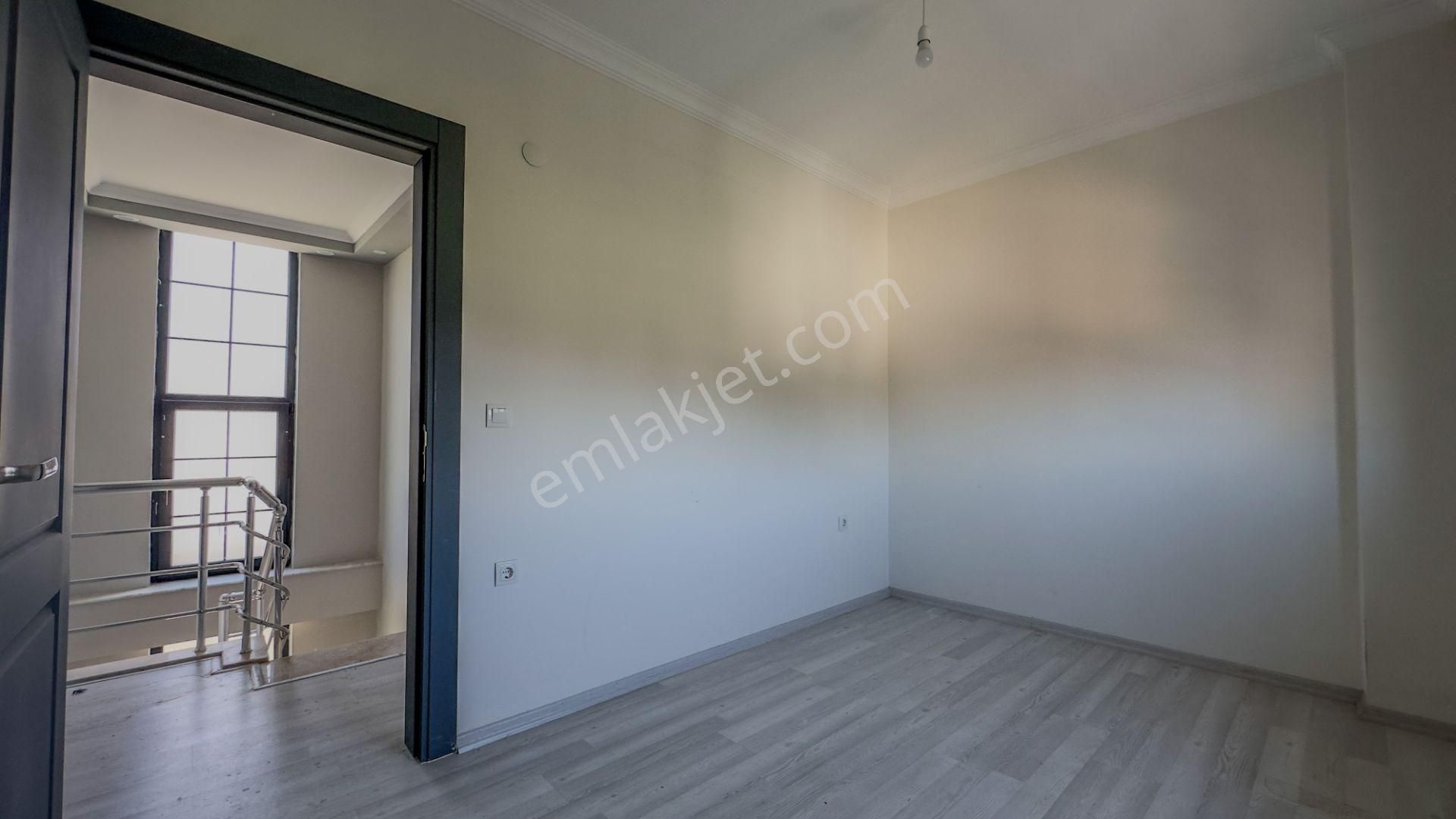 No:10 Gayrimenkul’den – Denize 100 M, Köşe Konum, Sıfır 4+1 Dubleks Villa • Elit Site İçinde - Görsel 31