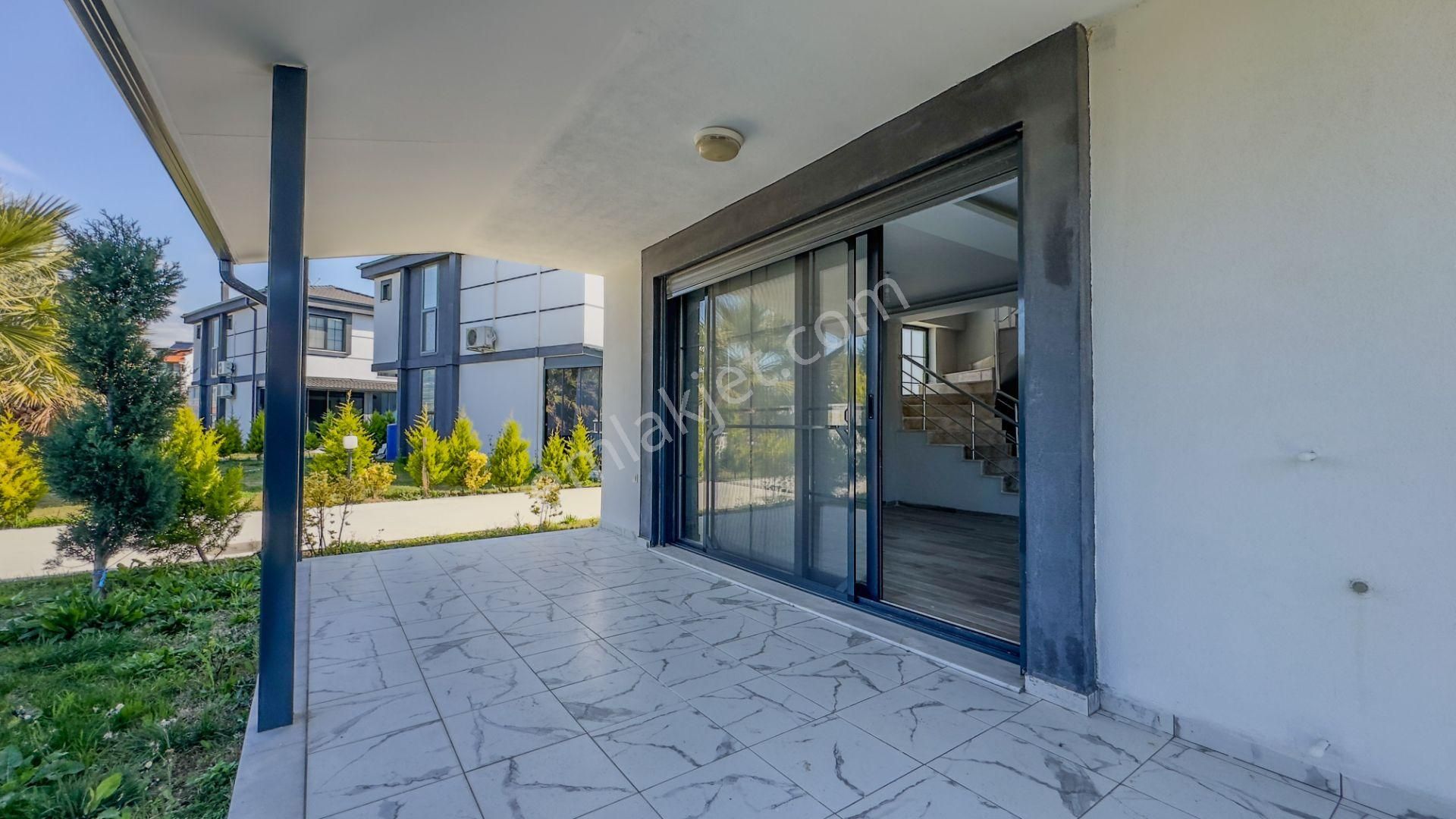 No:10 Gayrimenkul’den – Denize 100 M, Köşe Konum, Sıfır 4+1 Dubleks Villa • Elit Site İçinde - Görsel 13