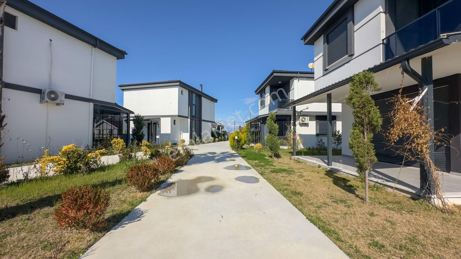 No:10 Gayrimenkul’den – Denize 100 M, Köşe Konum, Sıfır 4+1 Dubleks Villa • Elit Site İçinde - Görsel 9