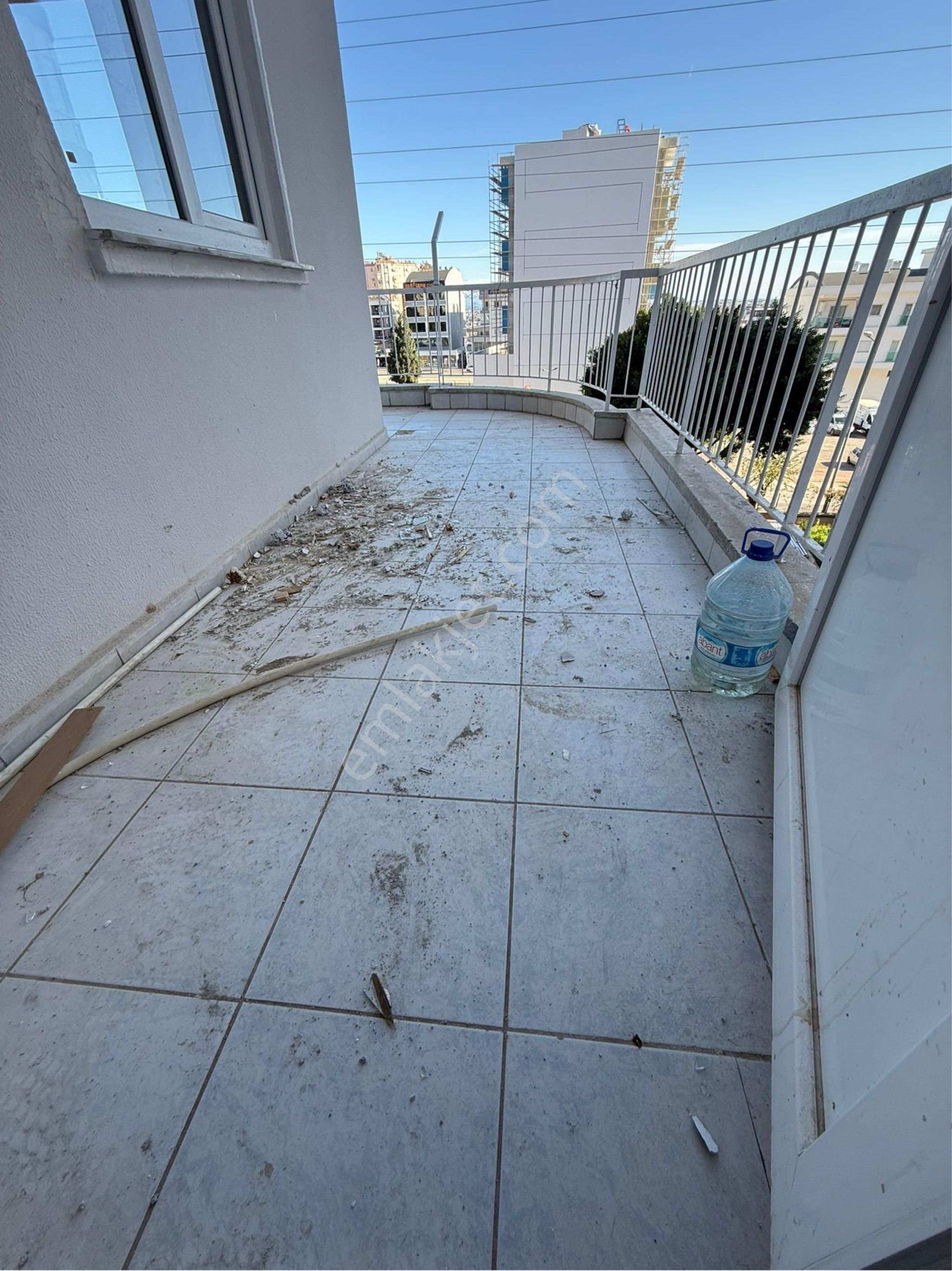 Fevziçakmak Mah. 3+1 Katta Asansörlü 135m2 Tramvaya Komşu - Görsel 10