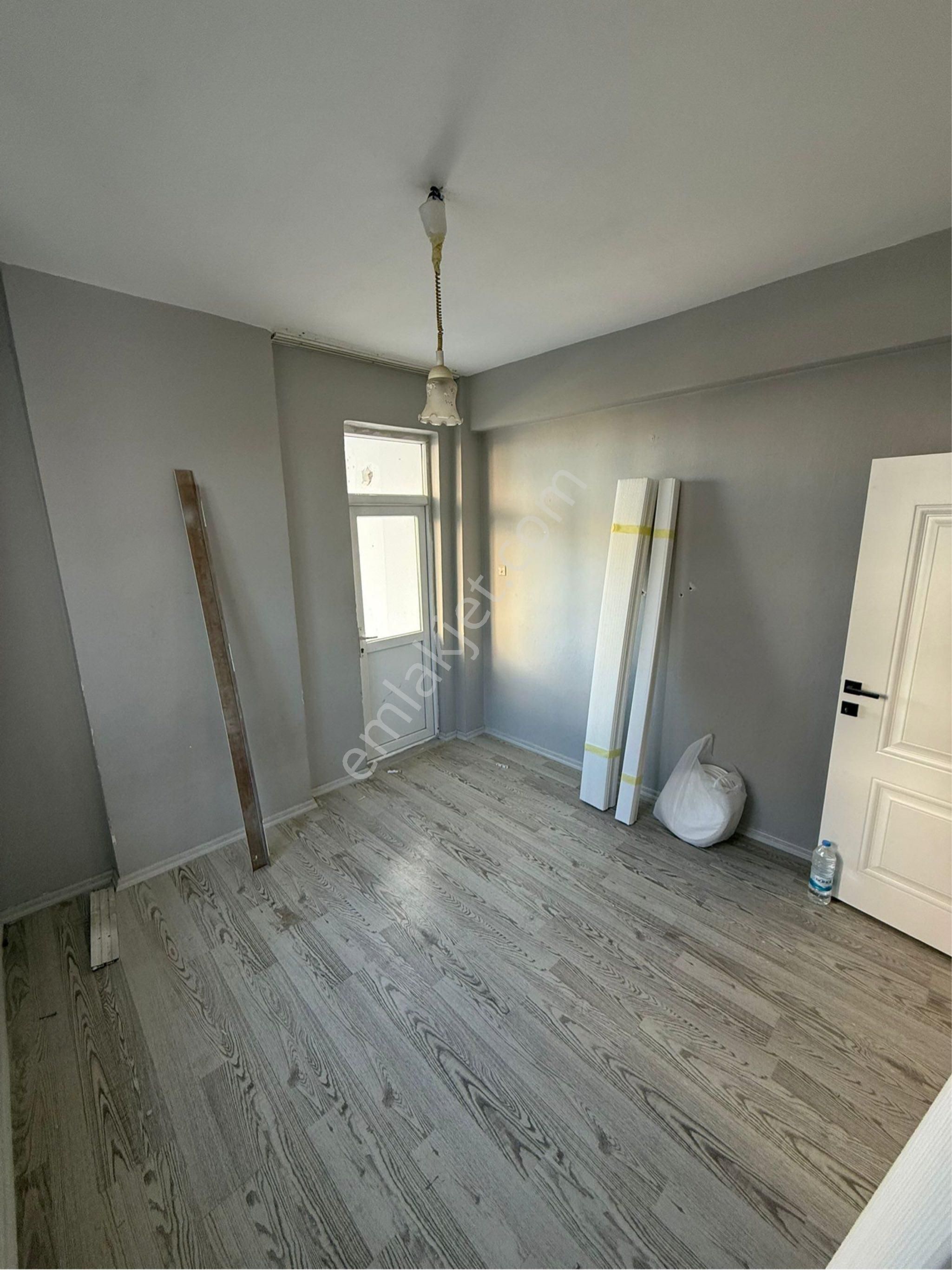 Fevziçakmak Mah. 3+1 Katta Asansörlü 135m2 Tramvaya Komşu - Görsel 16