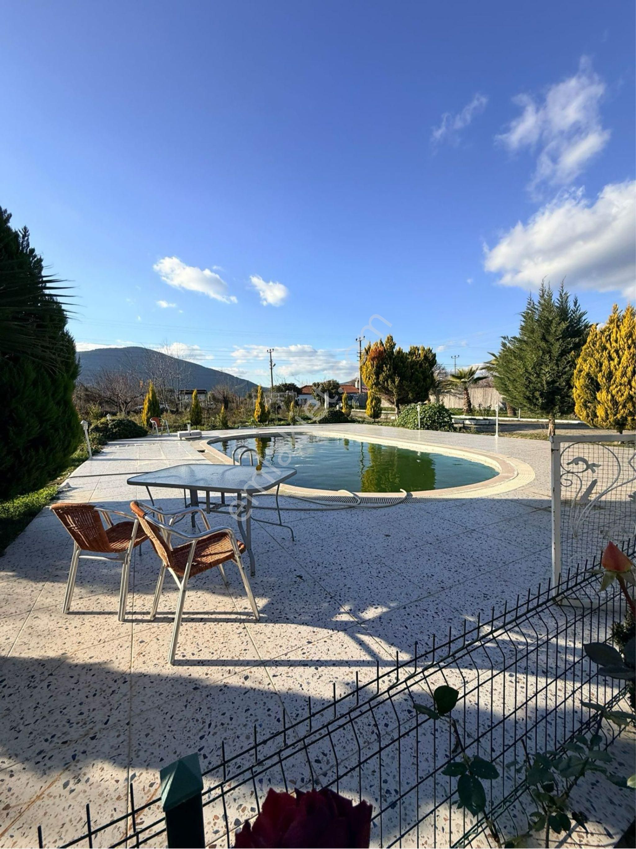 Muğla Yeşilyurt Kiralık Havuzlu 2+1 İkiz Müstakil Ev