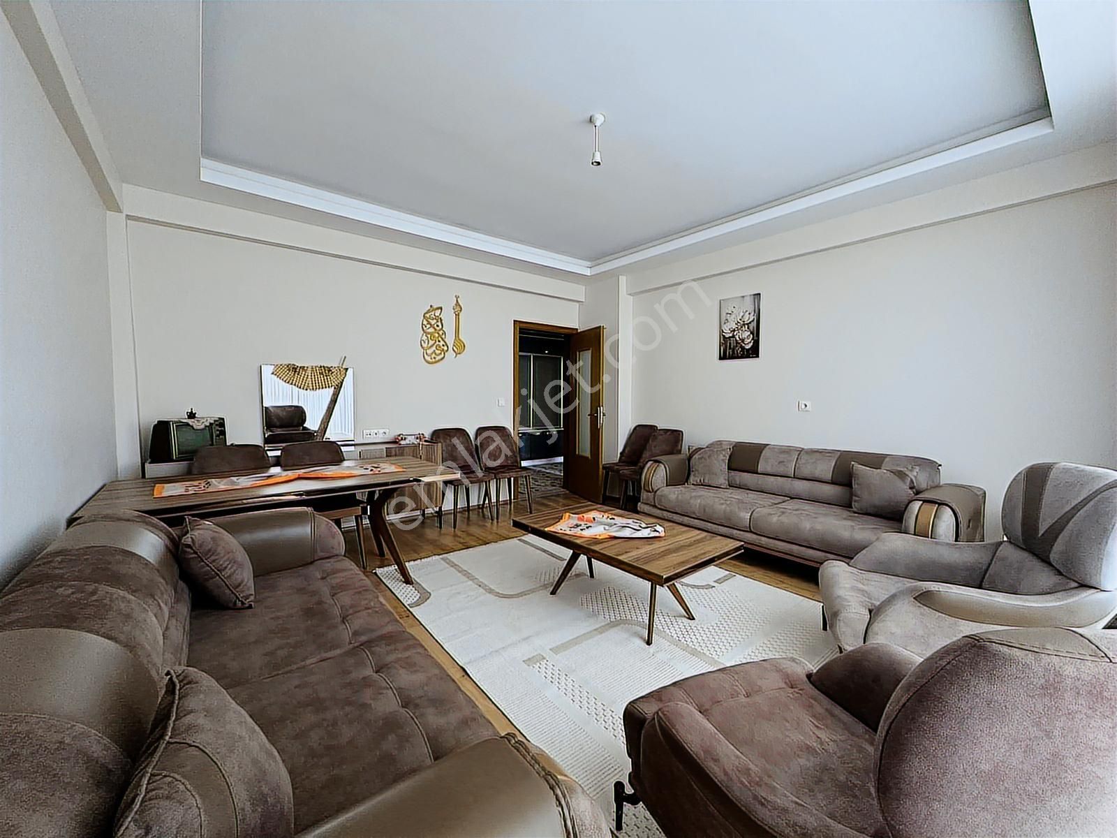 Akşemsettinde Saraykent Sitesi 3+1 Arakat - Geniş Metraj/bakımlı - Görsel 3