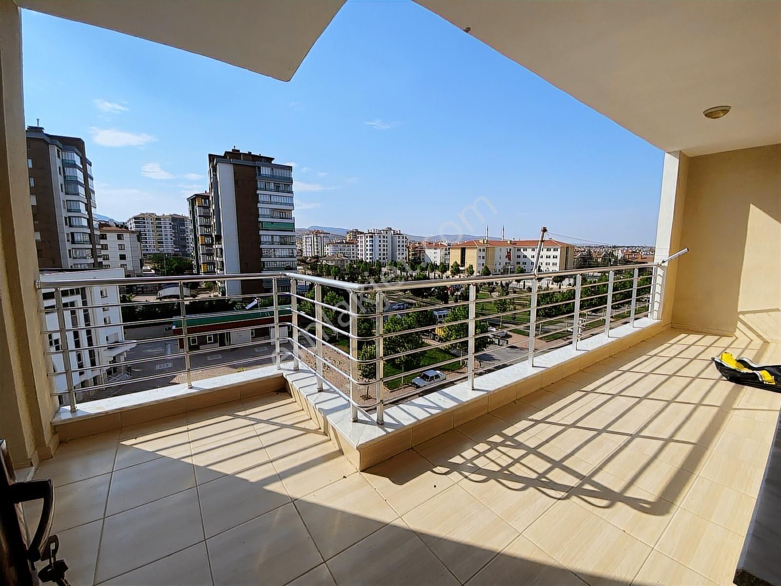 Akşemsettinde Saraykent Sitesi 3+1 Arakat - Geniş Metraj/bakımlı - Görsel 21