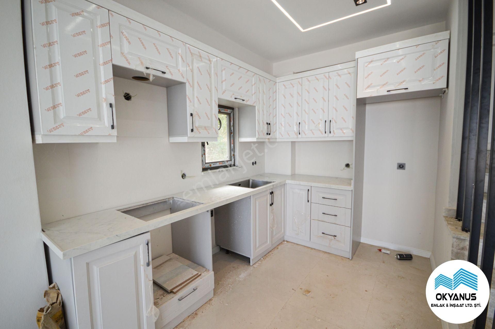 Kocaali De Denizin Tam Kenarında, Mavi Manzaralı Müstakil - Görsel 15