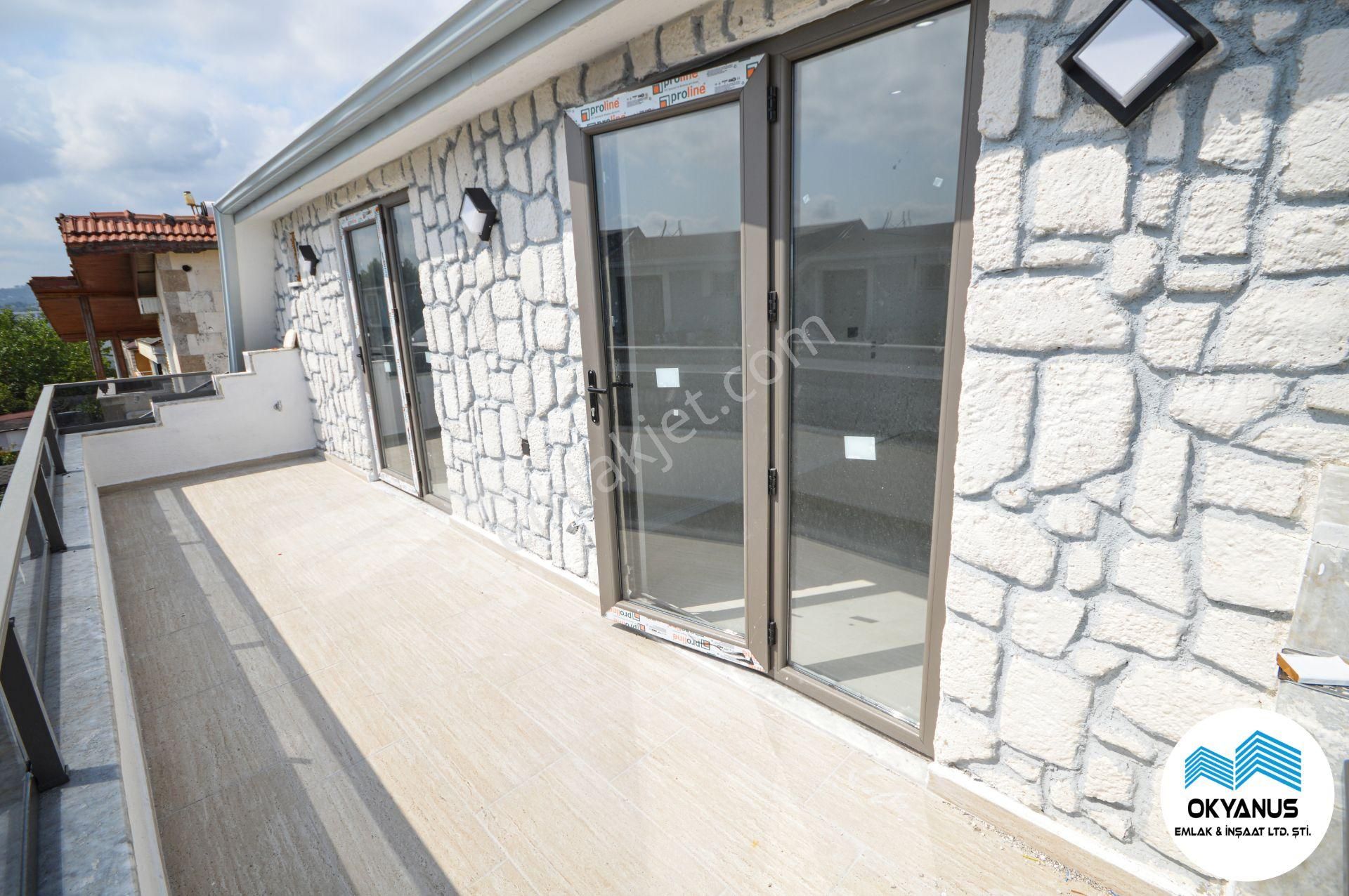 Kocaali De Denizin Tam Kenarında, Mavi Manzaralı Müstakil - Görsel 33