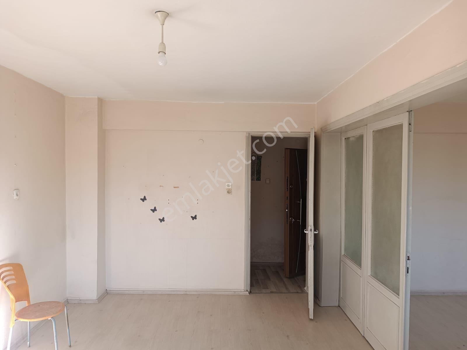 Cumhuriyet Mahallesinde 3+1 Kiralık Daire - Görsel 13